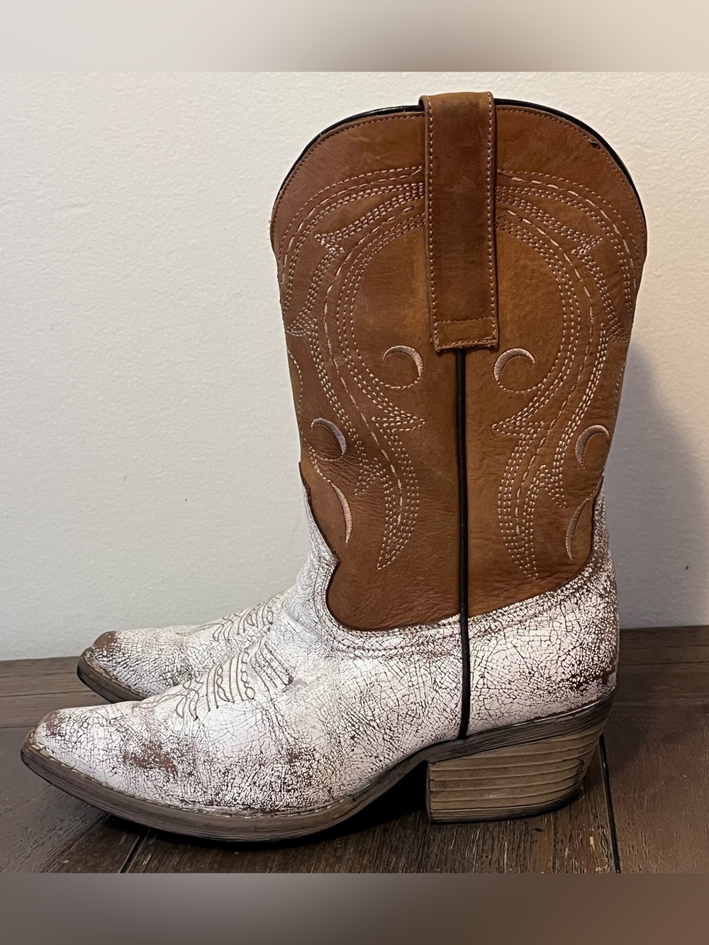 Sterling River Distressed White Crackled Leather Western Cowgirl Boots Womens 7
